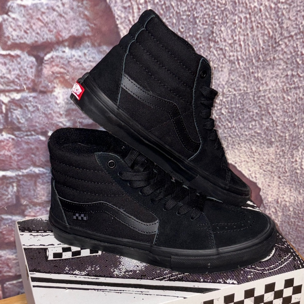 Vans Sneakers Comfycush Sk8 Hi Black/Black Canvas Suede High Top Shoe M 8 W 9.5